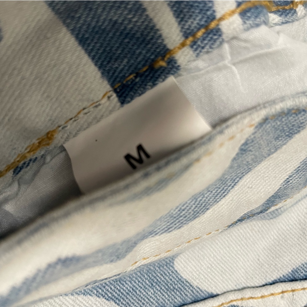 Water Patterned Jeans - Picture 4 of 5